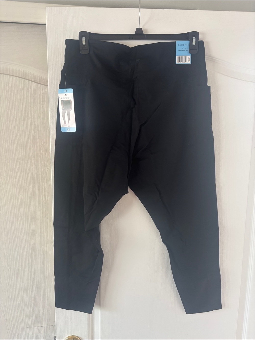 NWT Danskin Black Athletic Leggings/Lightweight Tight SIZE 3X